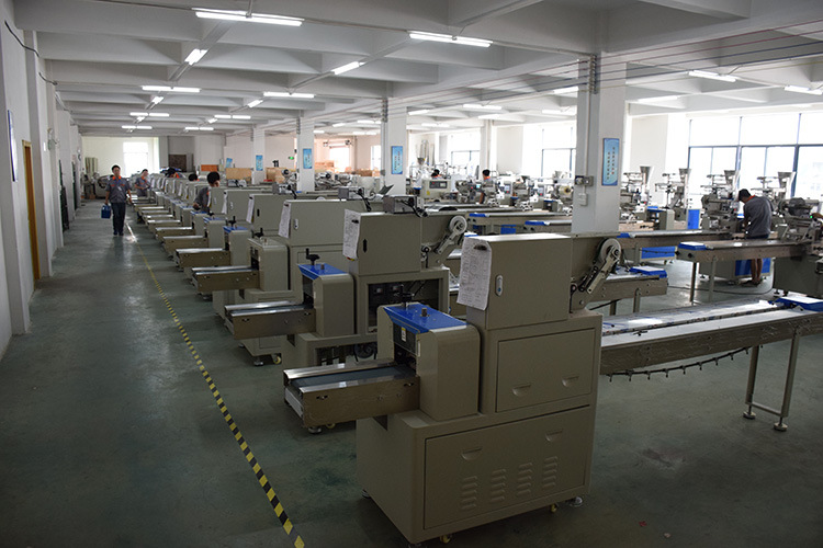 枕式包装机的工作原理